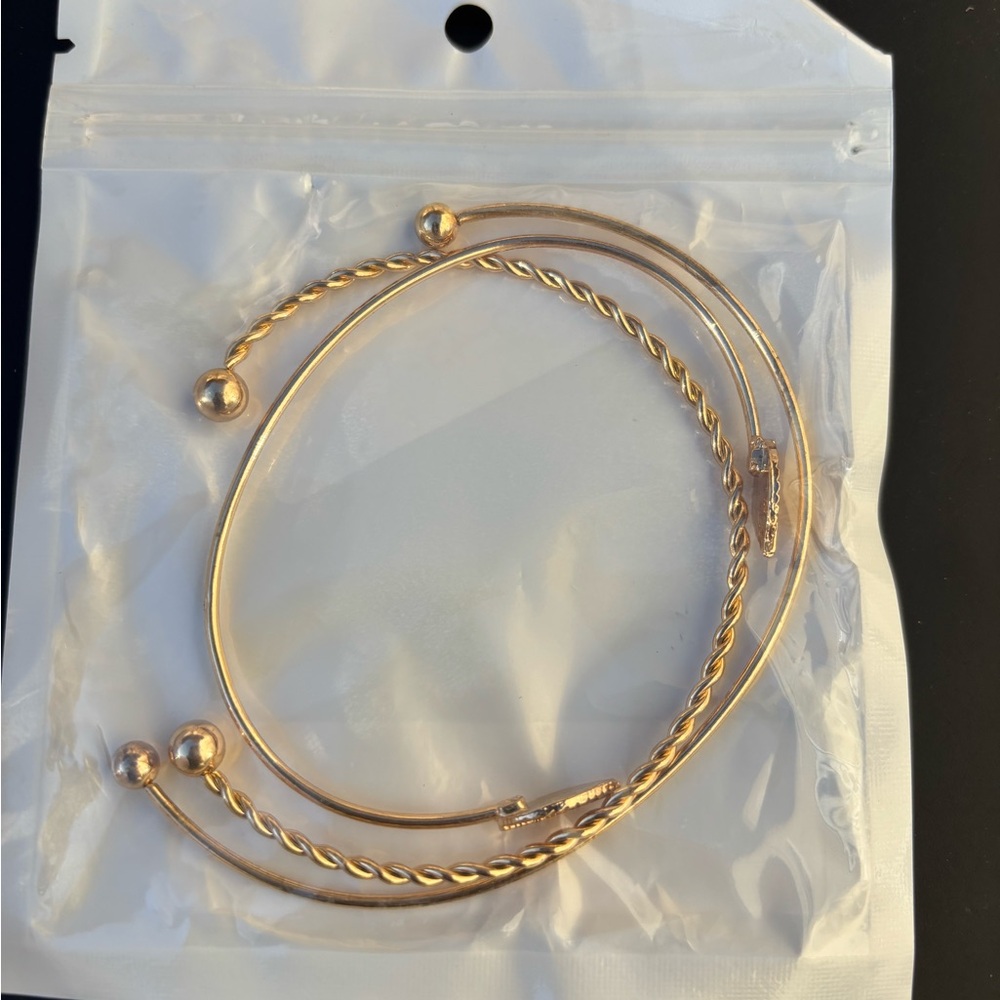Elegant Gold-Toned Women's Bracelet Set